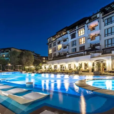 двуспални оазис бийч клуб *