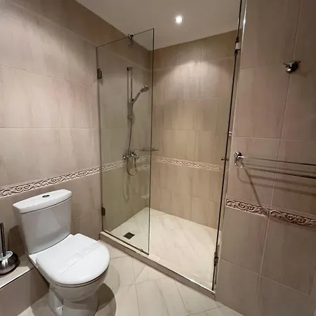 двуспални оазис бийч клуб *