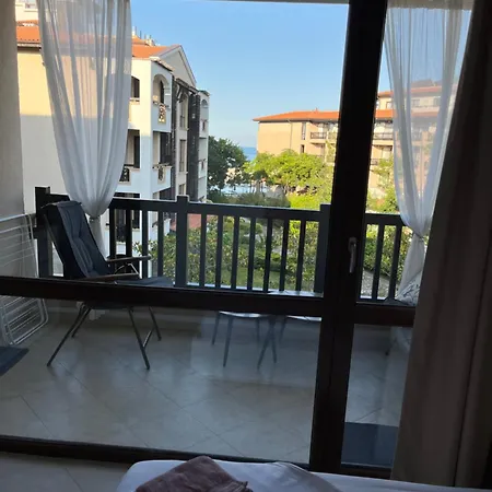 двуспални оазис бийч клуб * Lozenets