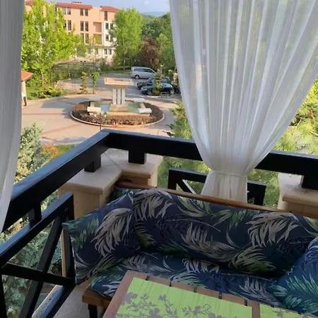 двуспални оазис бийч клуб *