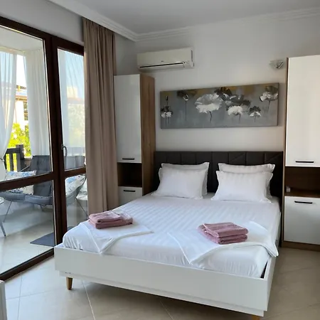 двуспални оазис бийч клуб * Lozenets