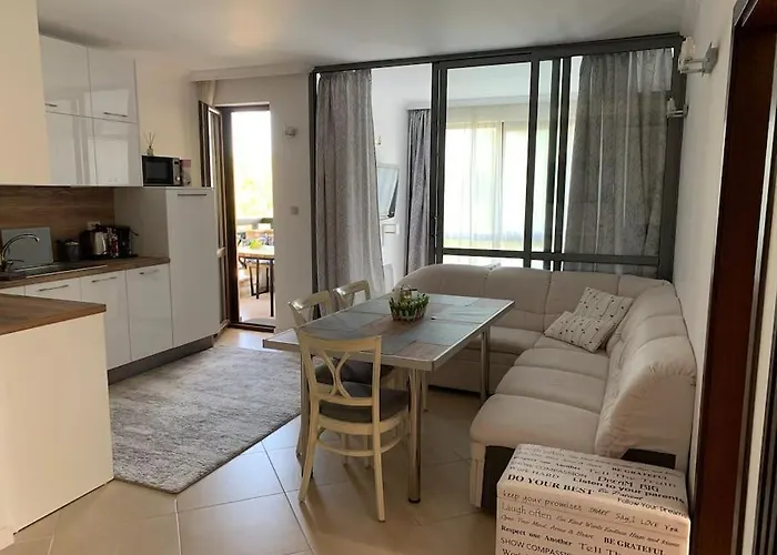 двуспални оазис бийч клуб *